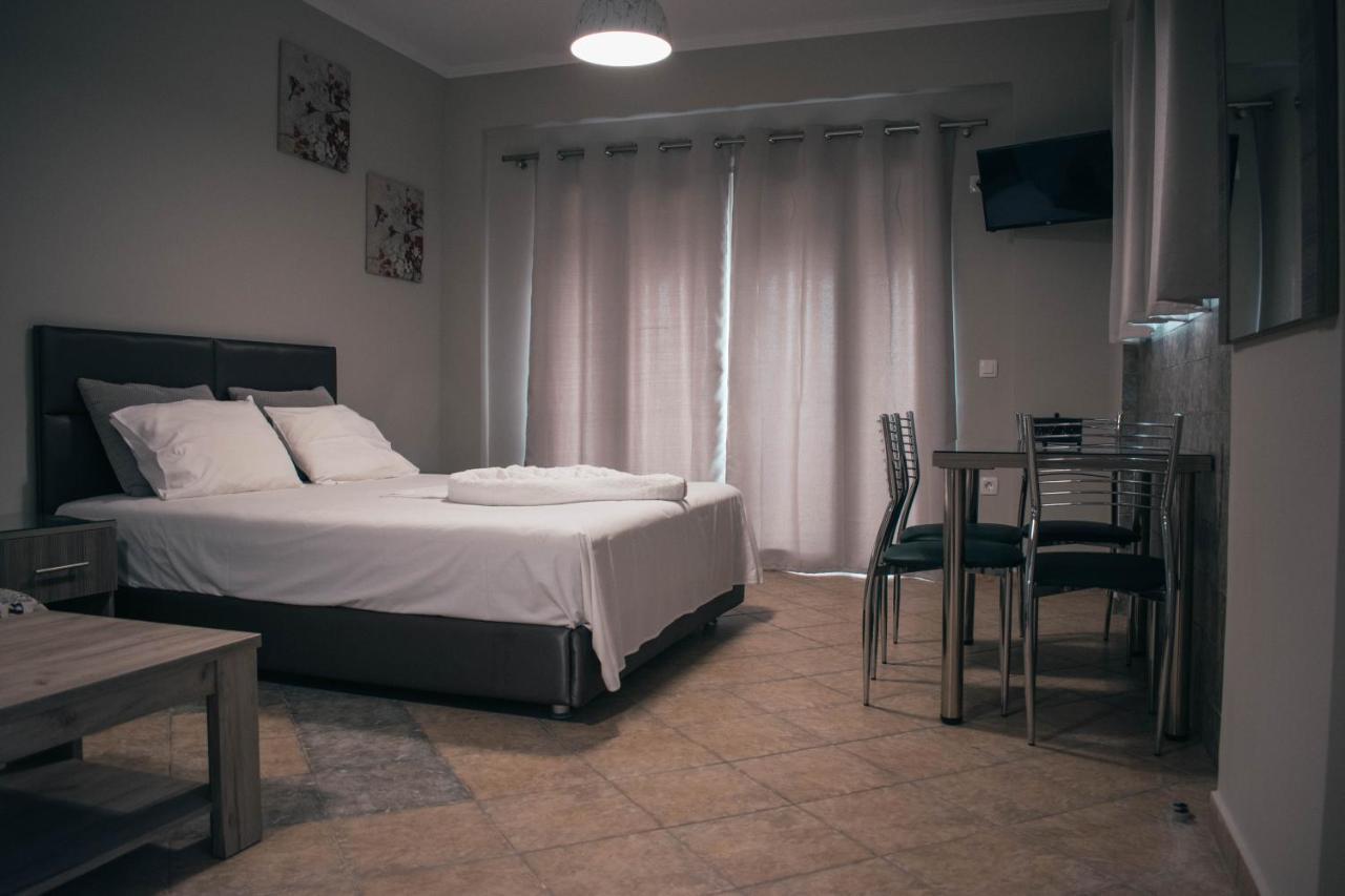 Home Apartments Parga Esterno foto
