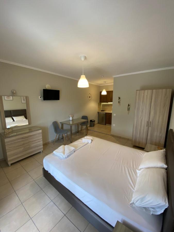 Home Apartments Parga Esterno foto